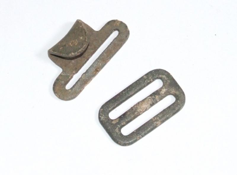 2 x  M38 Gas Mask Strap Clips